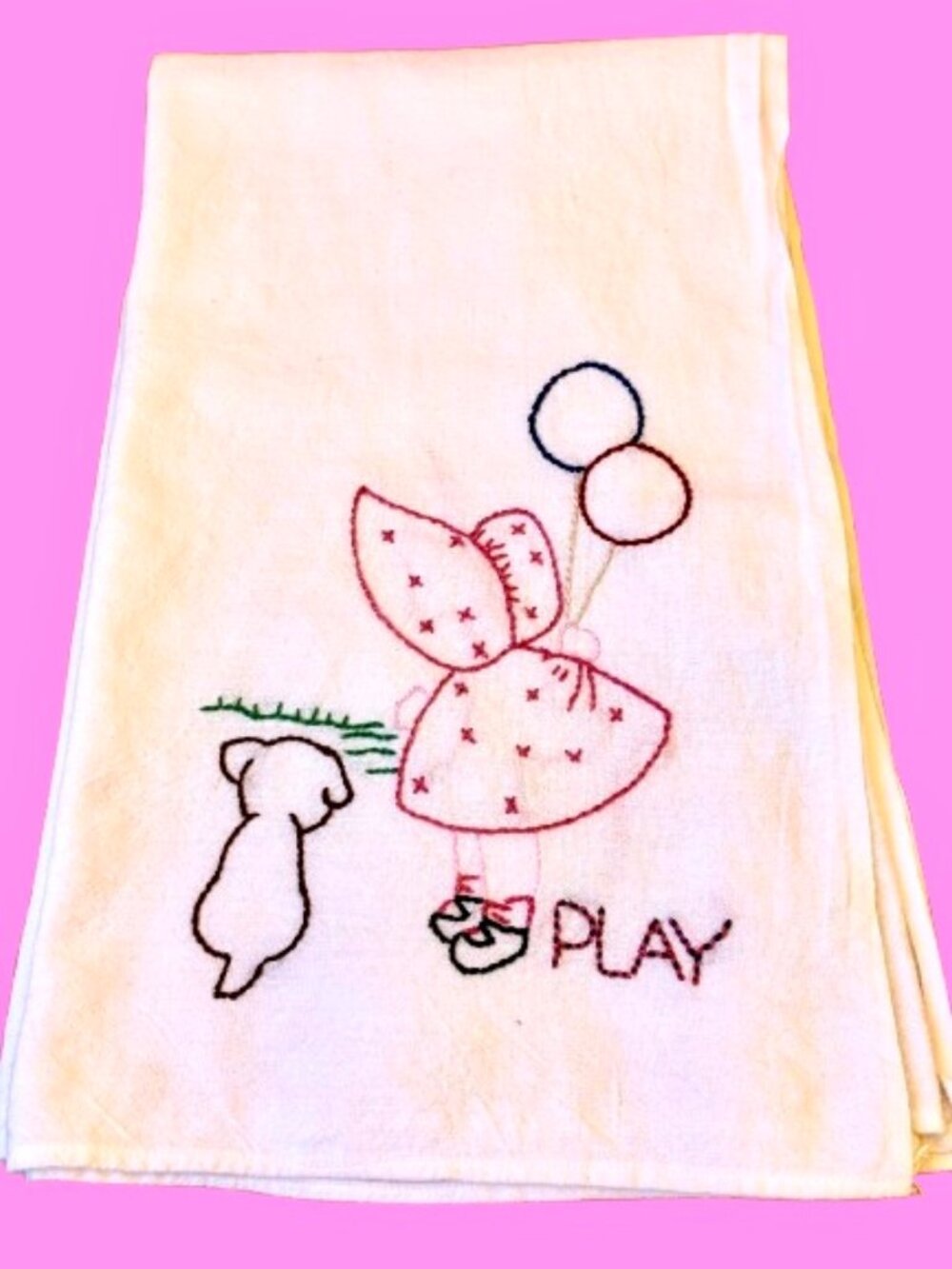 Vintage Embroidered Large Flour Sack Sunbonnet Sue Puppy Play Kitchen Tea Towel